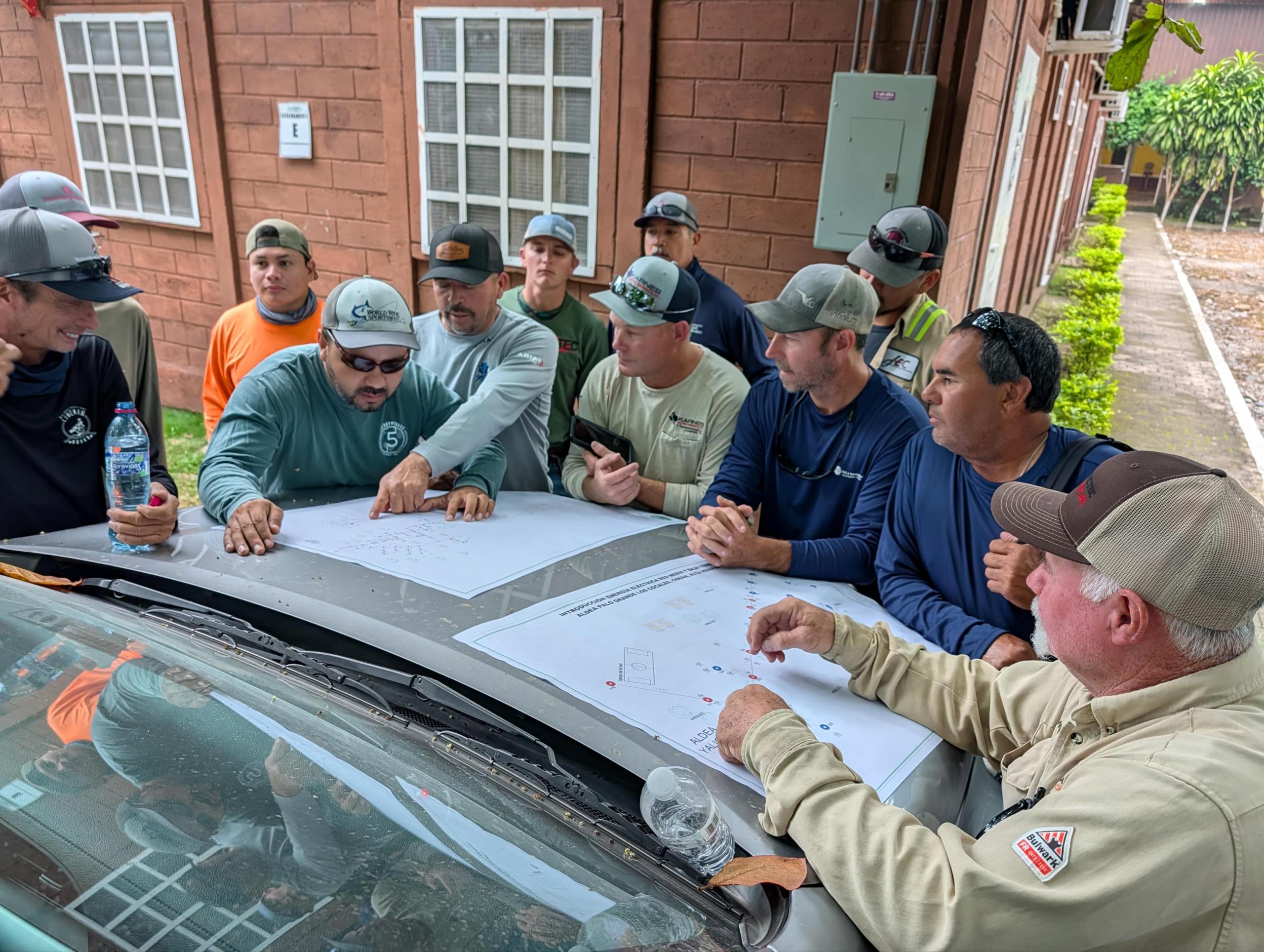 linemen talking